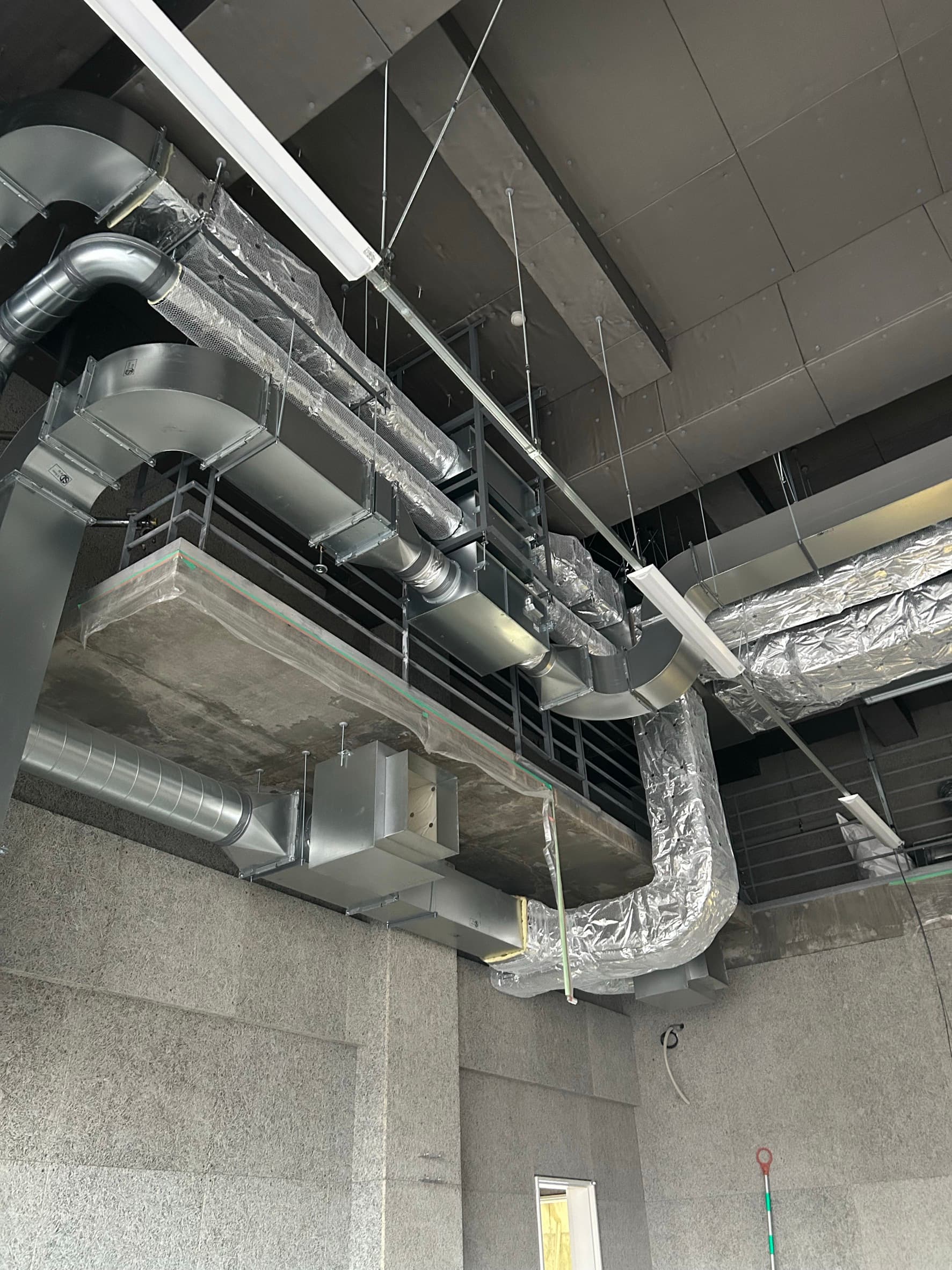 株式会社ClimbUp ダクト工事・空調設備工事スタッフ 5