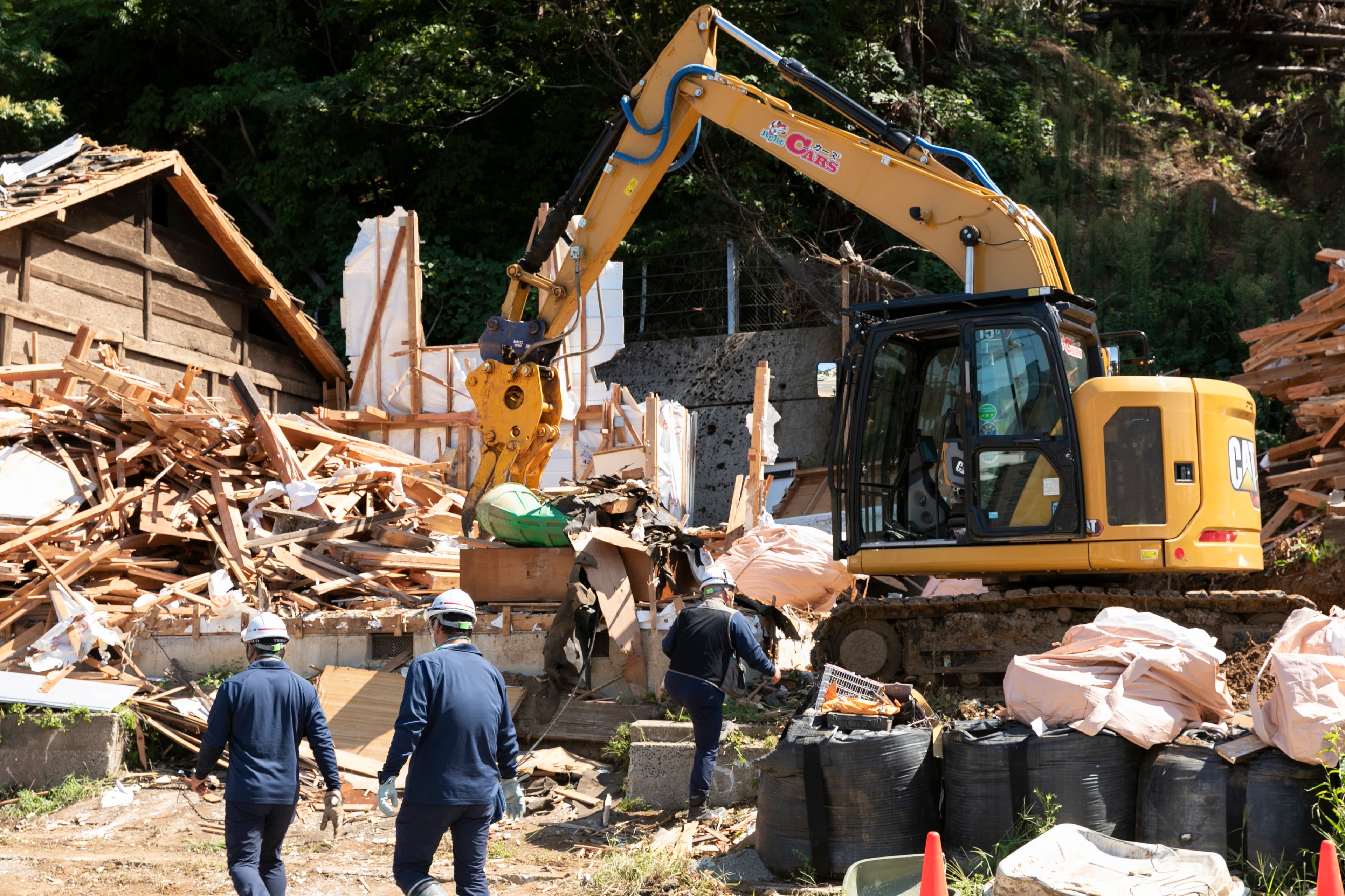 ティーエヌエス株式会社 現場作業員兼解体作業員 3